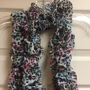PUFFY PASTEL LEOPARD COTTON SCARF